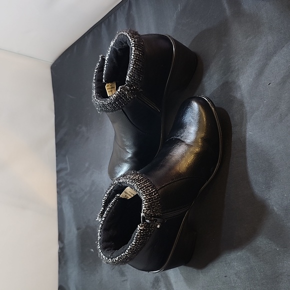 JFURY ZIPPER CLOSURE WOMEN'S ANKLE BOOTIE - Picture 6 of 15